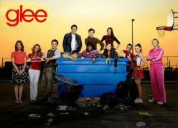 Glee poster: Cast of Glee (36'' X 24'') New TV poster
