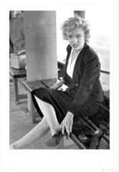 Marilyn Monroe print/poster: Putting On Shoe (23 1/2'' X 31 1/2'')