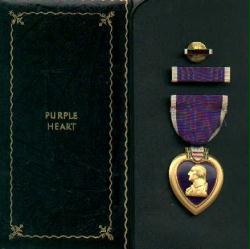 US Purple Heart Medal in WWII Case with ribbon bar and lapel pin
